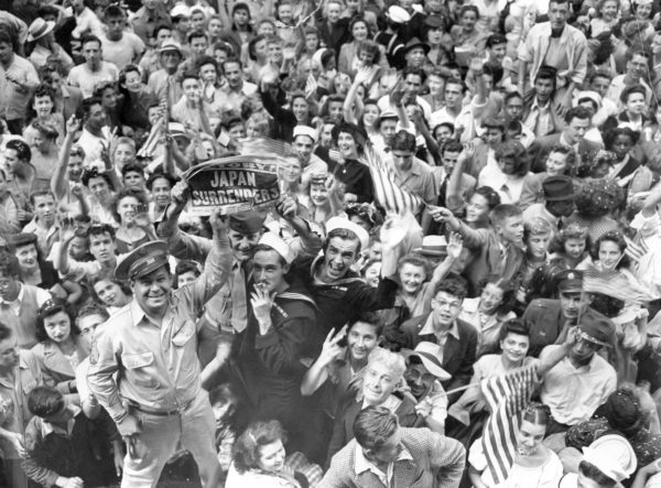 The celebrations begin: downtown Chicago